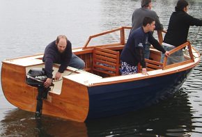 16' classic wooden speedboat